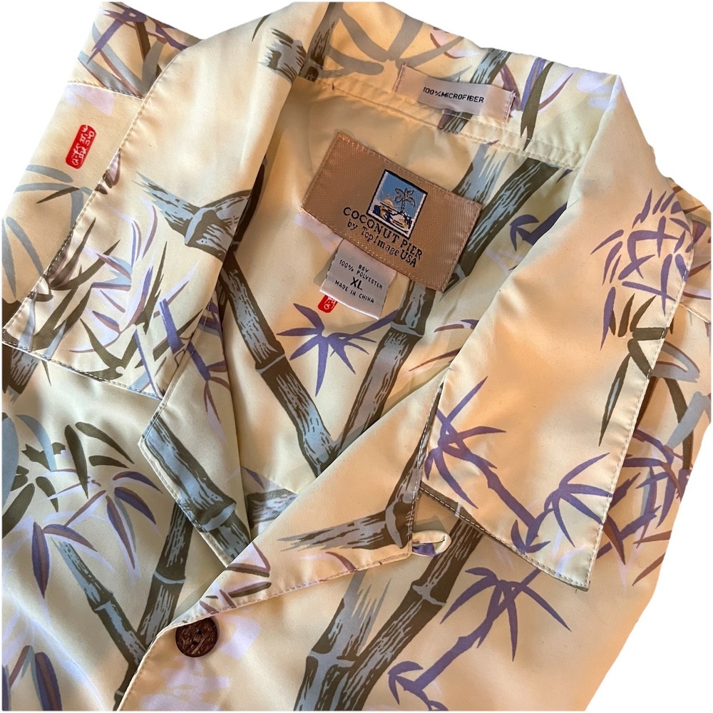 Coconut Pier Men's XL Yellow Hawaiian Shirt With All‎ Over Bamboo Pattern